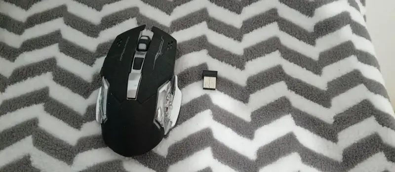 Mouse inalámbrico ergonómico con receptor USB
