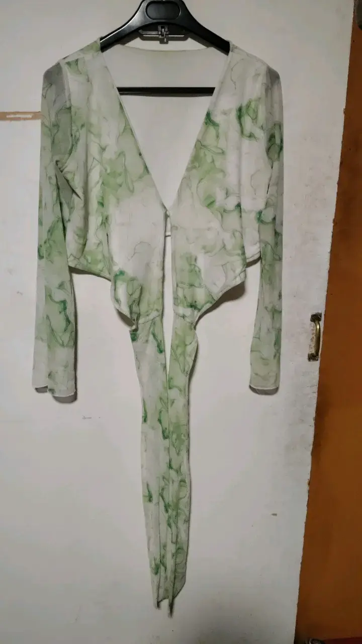 Conjunto de dos piezas estampado verde y blanco - 2