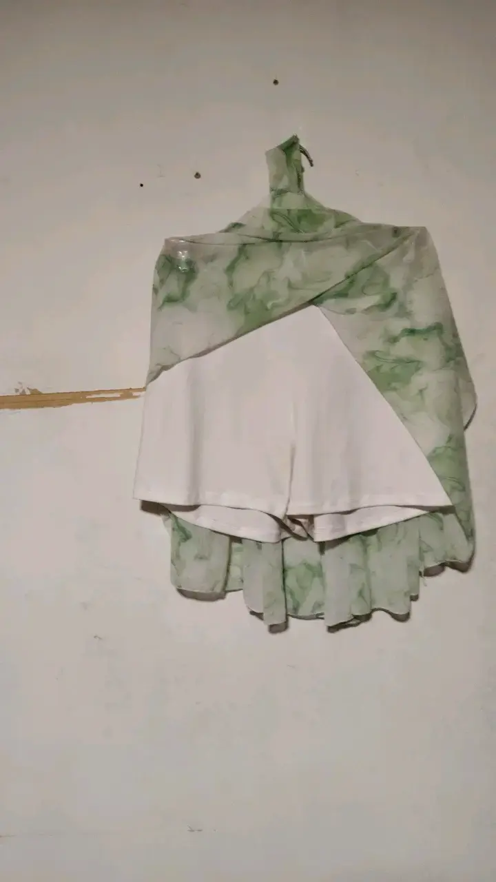 Conjunto de dos piezas estampado verde y blanco - 4