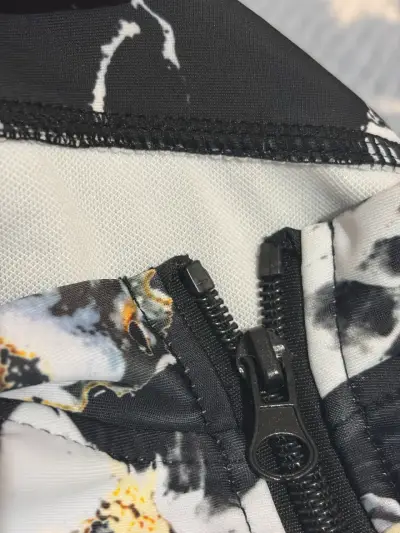 Traje de baño con cierre frontal - miniatura 5