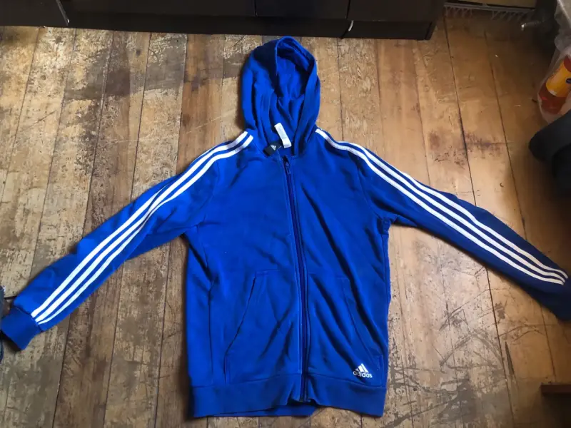 Polerón azul con capucha Adidas para hombre