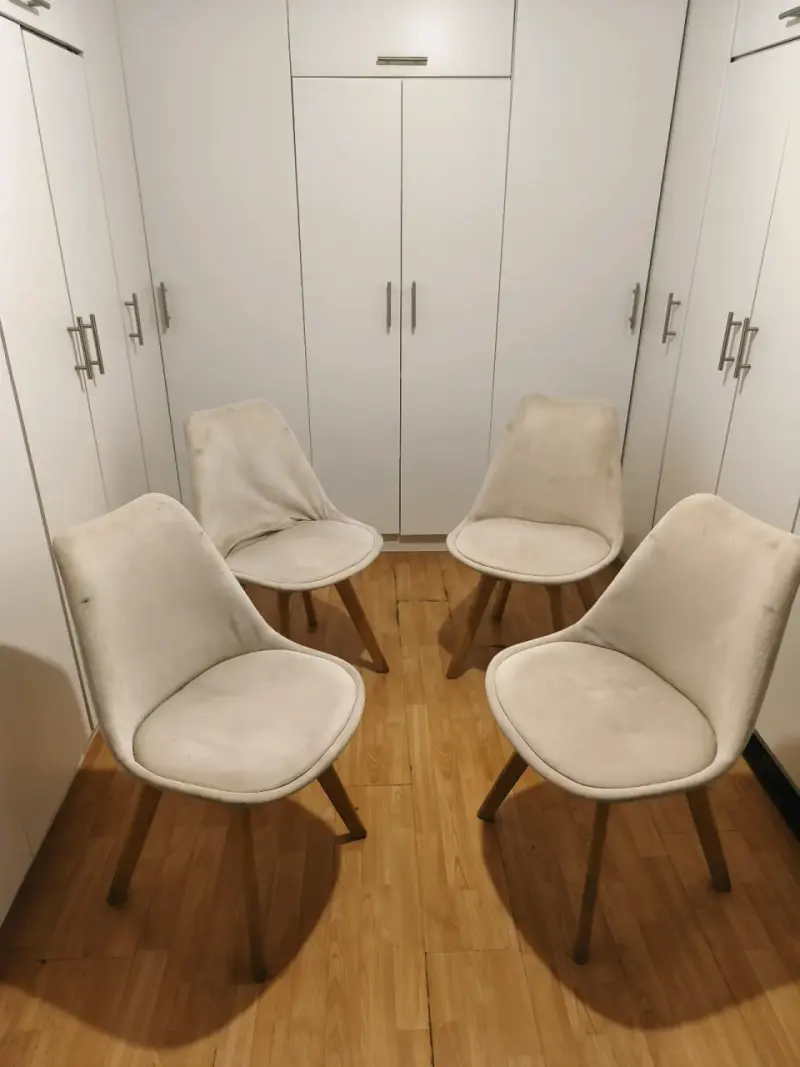 Juego de 4 sillas modernas beige - 1