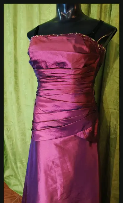 Vestido de noche largo color morado elegante - miniatura 3
