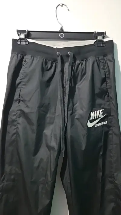 Pantalones deportivos Nike negros - miniatura 4