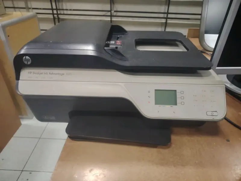 Impresora multifuncional HP Deskjet Ink Advantage 4615 - 1
