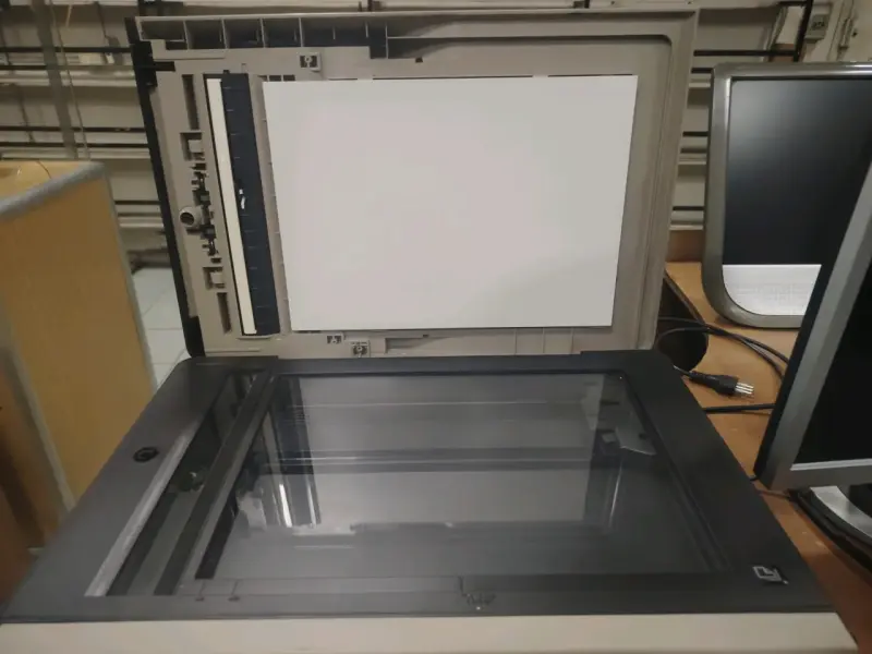 Impresora multifuncional HP Deskjet Ink Advantage 4615 - 2