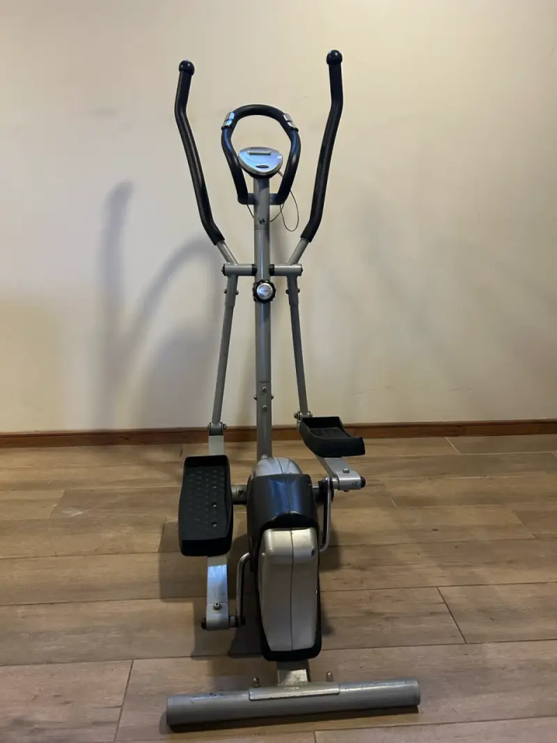 Elíptica Master Fit con resistencia ajustable