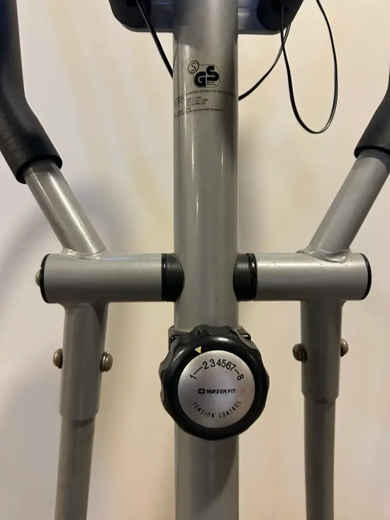 Elíptica Master Fit con resistencia ajustable - 4