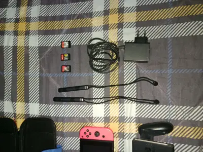 Vendo consola nintendo switch 1 (DISPLAY MALO). - miniatura 3