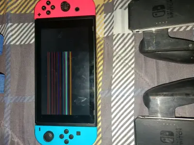 Vendo consola nintendo switch 1 (DISPLAY MALO). - miniatura 5