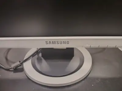 Monitor Samsung SyncMaster 701N 17 pulgadas - miniatura 2