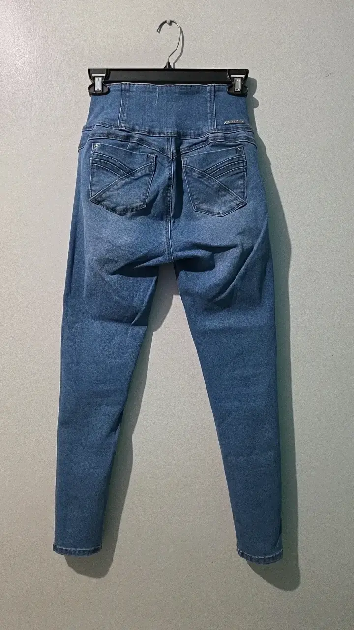 Jeans de tiro alto azul para mujer - 2