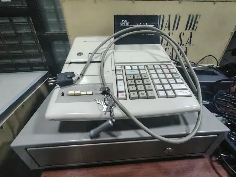 Caja registradora electrónica TEC con llaves - 2