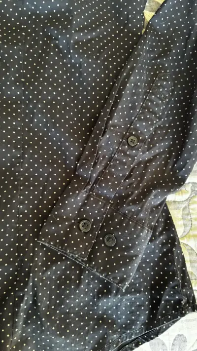 Blusa negra polka dots - miniatura 3