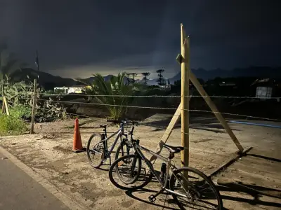 Bicicleta de montaña RAM con suspensión delantera - miniatura 3
