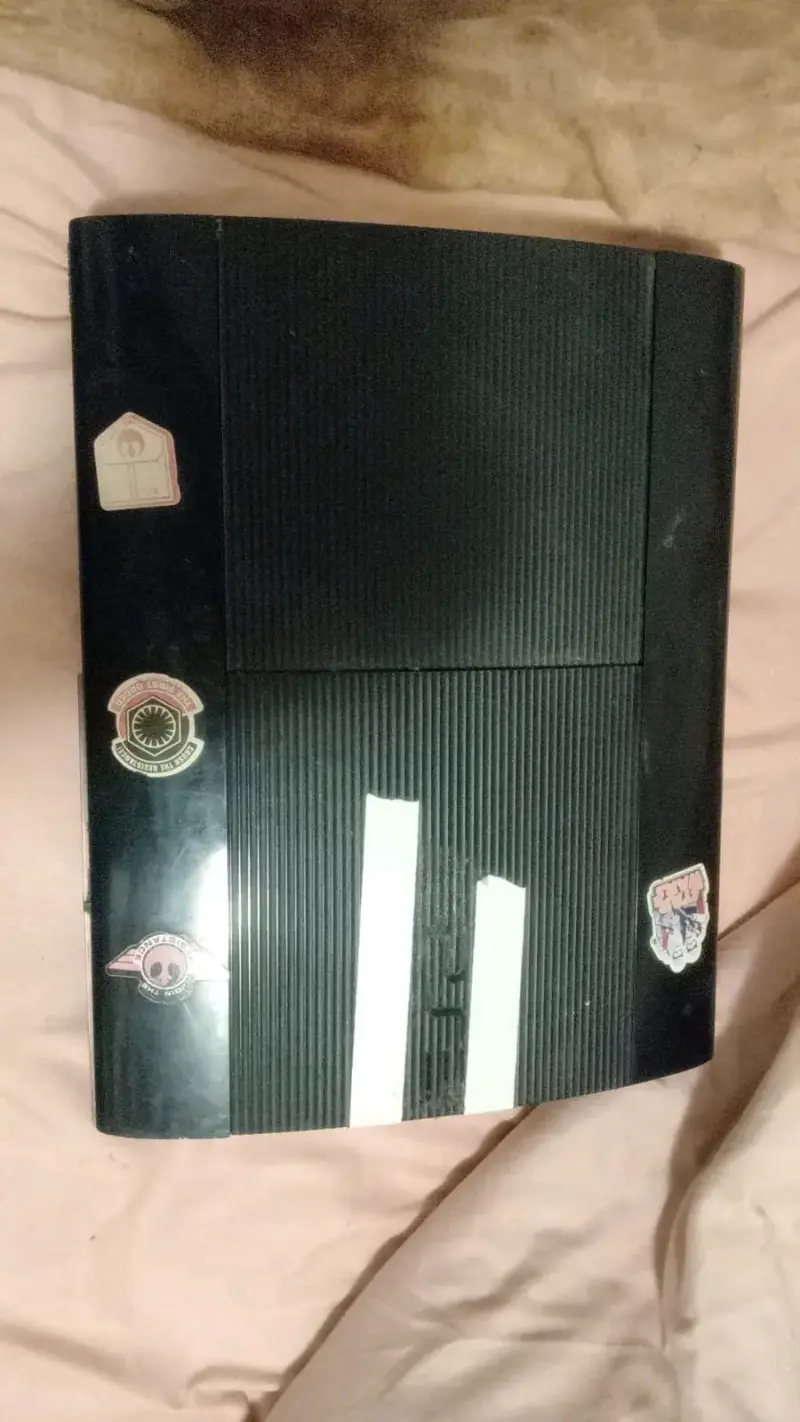 Consola PlayStation 3 Slim Negra Usada - 3