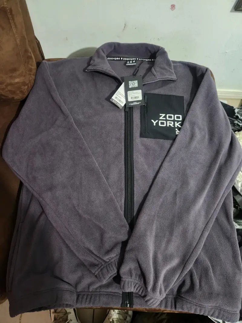 Chaqueta polar Zoo York gris con cierre