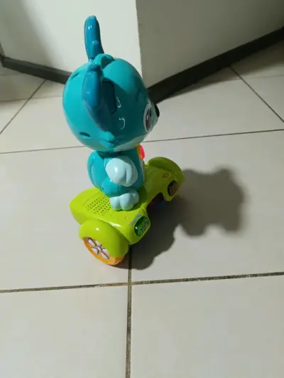 Juguete interactivo perro azul VTech - miniatura 2