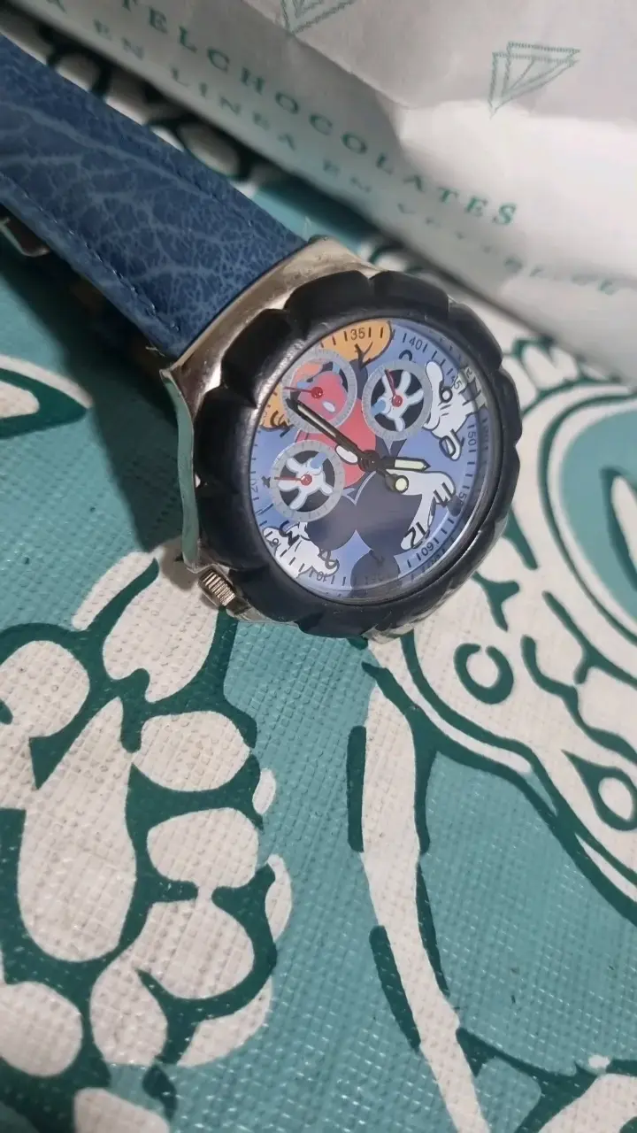 Reloj de pulsera Disney con diseño de personaje - 6