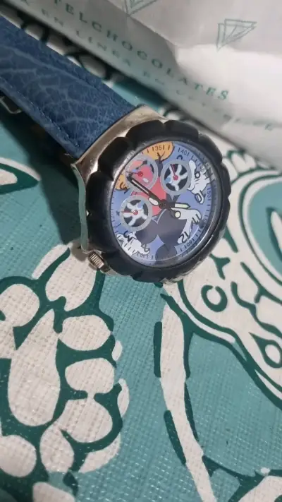 Reloj de pulsera Disney con diseño de personaje - miniatura 6