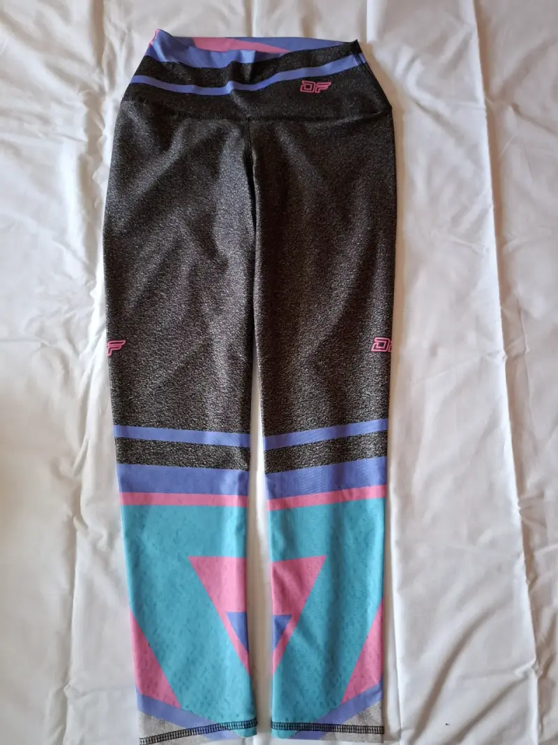 Leggings con Diseño Geométrico - 1