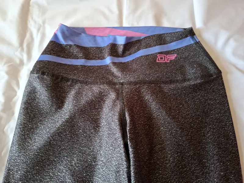 Leggings con Diseño Geométrico - 3