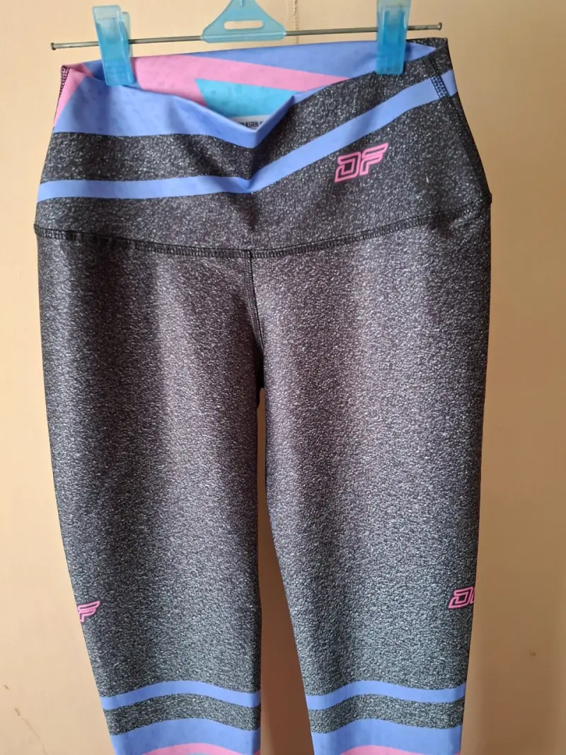 Leggings con Diseño Geométrico - 5