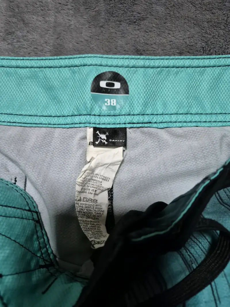 Shorts de baño Oakley para hombre talla 38 - 4