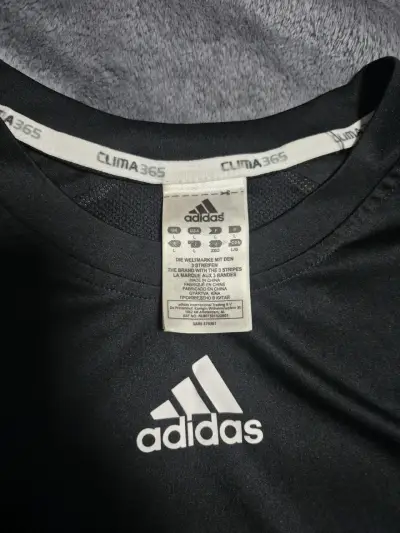 Polera deportiva negra Adidas Clima365 - miniatura 2