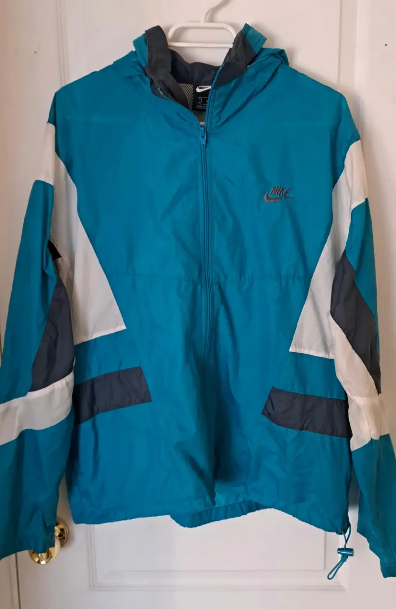 Chaqueta deportiva Nike y Adidas - 1