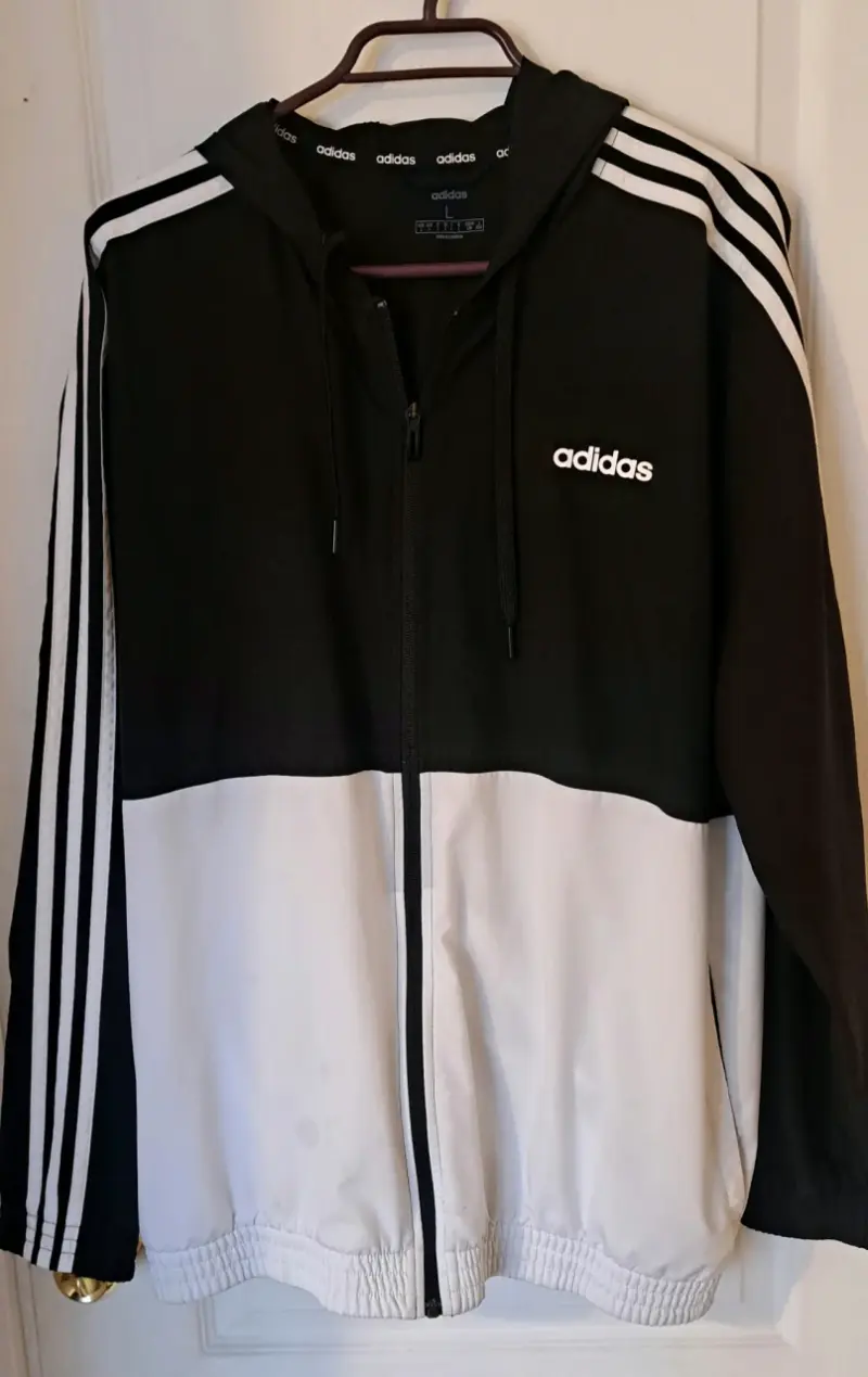 Chaqueta deportiva Nike y Adidas - 3