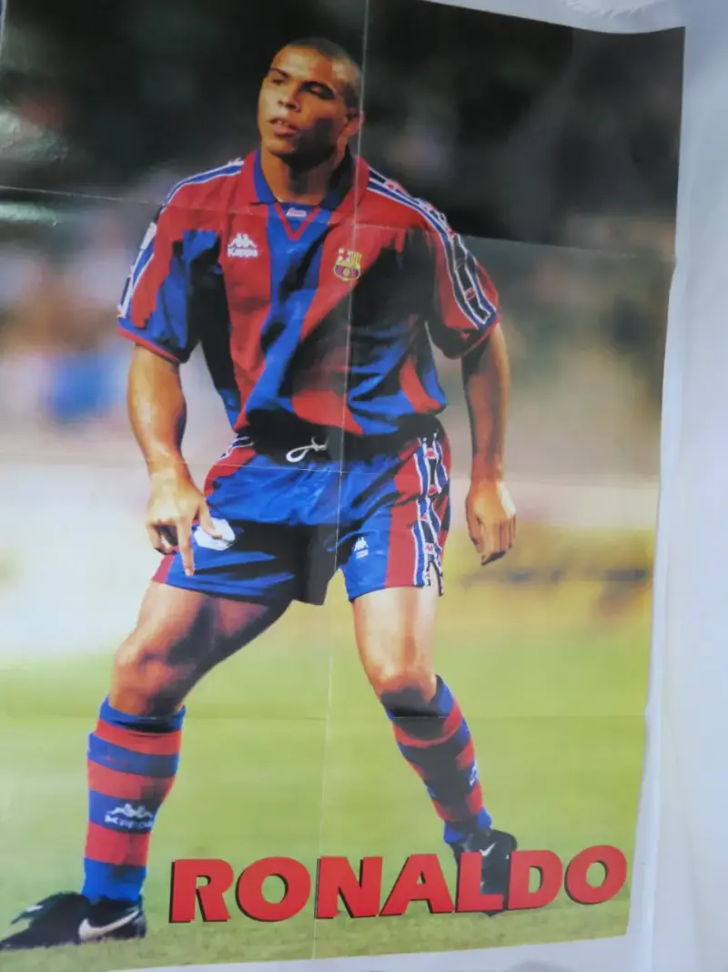 Revista Estrellas del Fútbol Póster De Ronaldo - 2