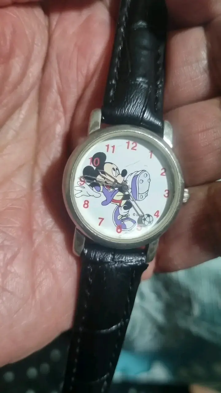 Reloj de pulsera Disney con Mickey Mouse - 6
