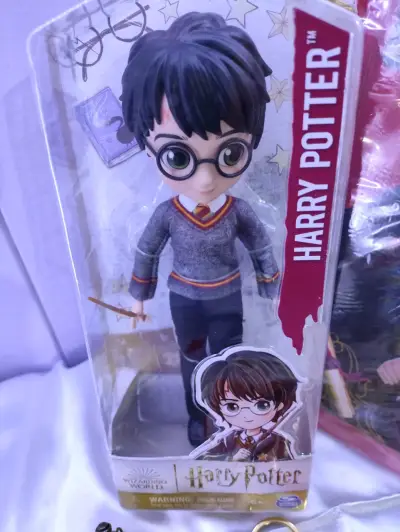 Set de Coleccionables Harry Potter con Muñeco y Álbum - miniatura 2