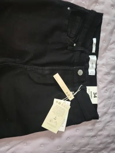 Jeans negros skinny talla 34 para mujer - miniatura 2