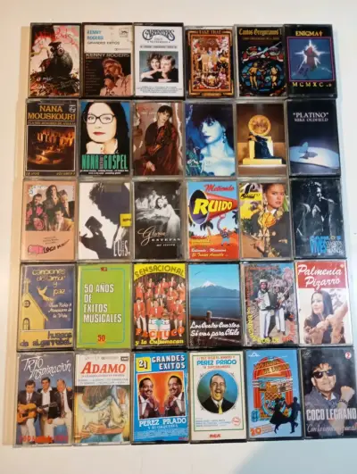 Colección de Cassettes de Música Variada - miniatura 1