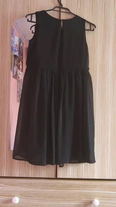 Vestido negro talla 16 - miniatura 2