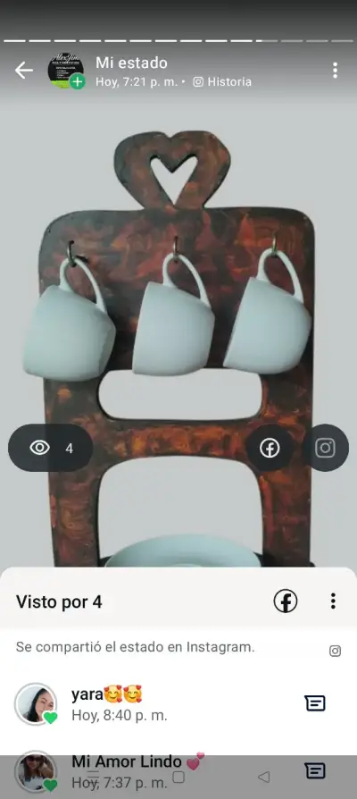 Soporte de Madera para Tazas con Diseño de Corazón - miniatura 3