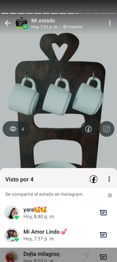 Soporte de Madera para Tazas con Diseño de Corazón - miniatura 4