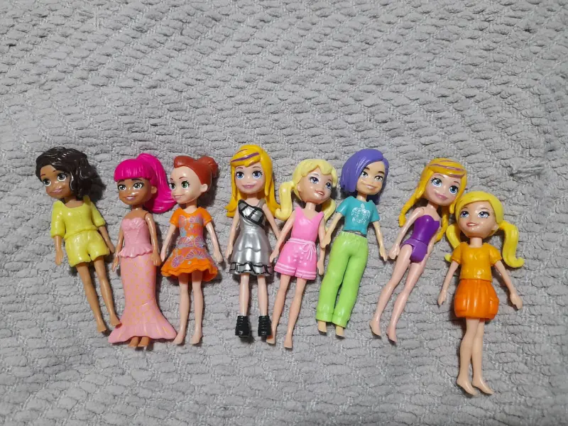 Casa de muñecas Polly Pocket con 8 figuras - 3