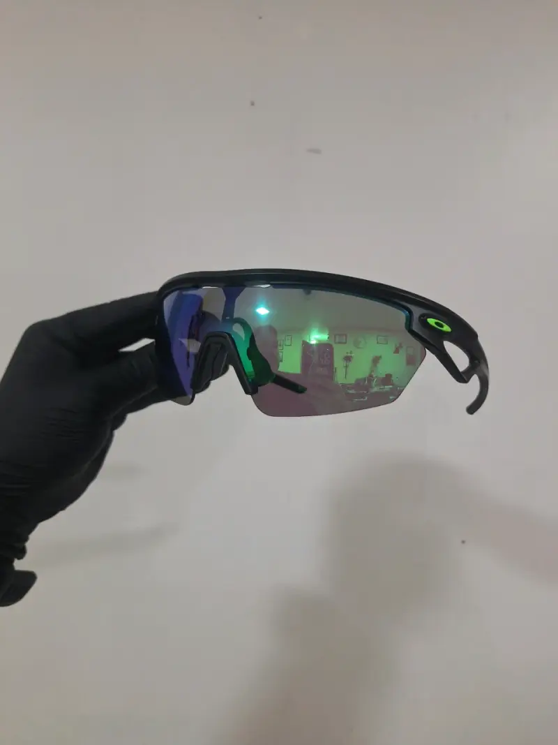Gafas de sol deportivas con lentes polarizadas - 1