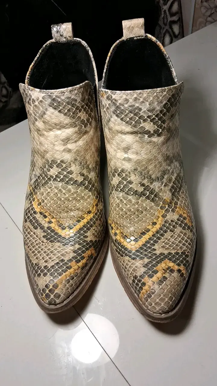 Botines de cuero estilo serpiente para mujer - 2