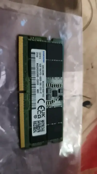 Memoria RAM Samsung DDR5 16GB SODIMM - miniatura 1