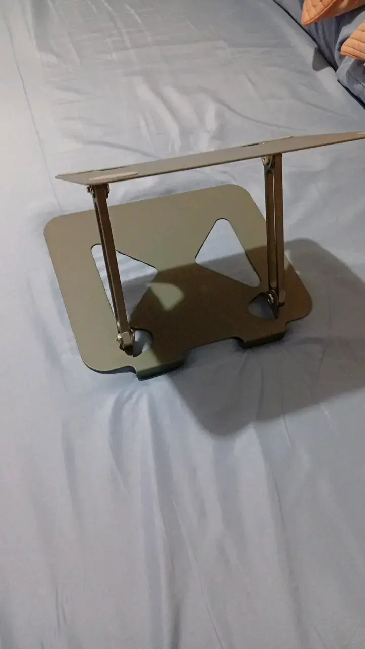 Soporte ajustable para laptop de metal - 2