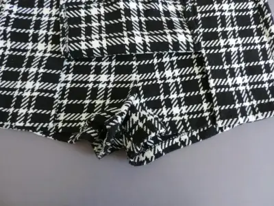 Shorts de cuadros blanco y negro Sybilla talla L - miniatura 1