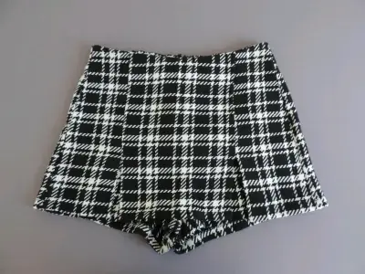Shorts de cuadros blanco y negro Sybilla talla L - miniatura 4