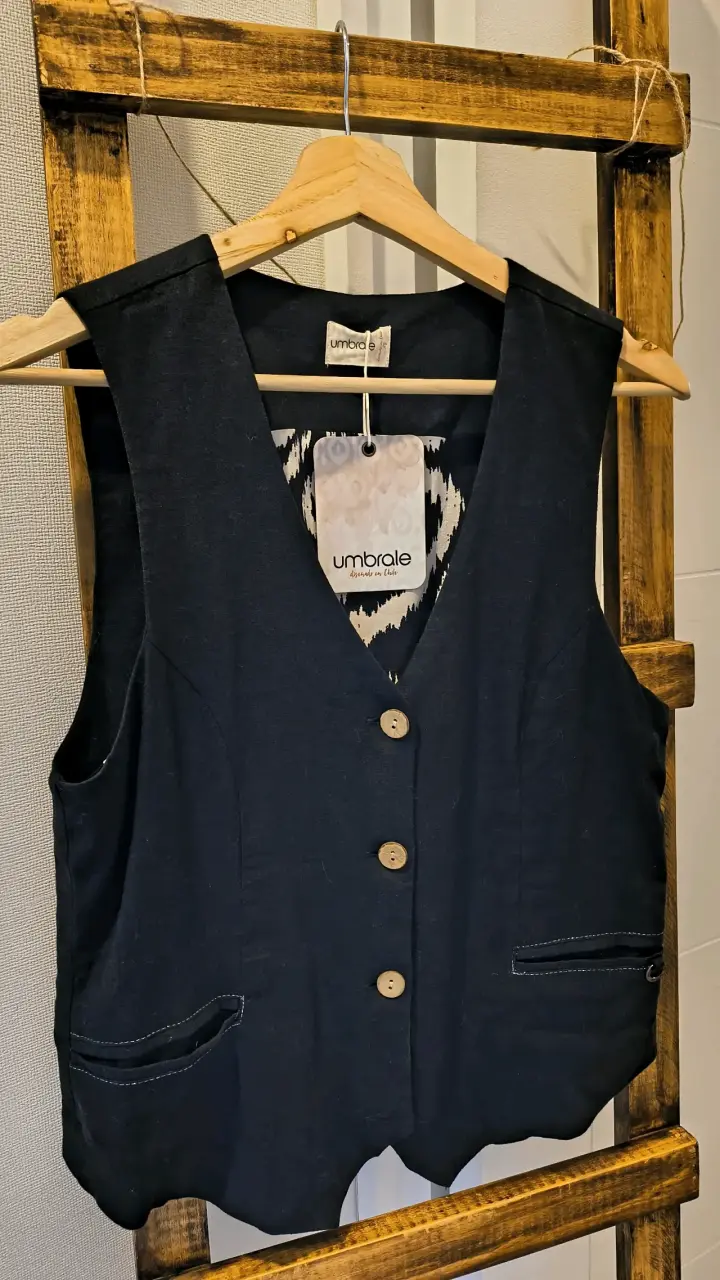 Vest Negro de Mujer Umbrale con Botones - 2
