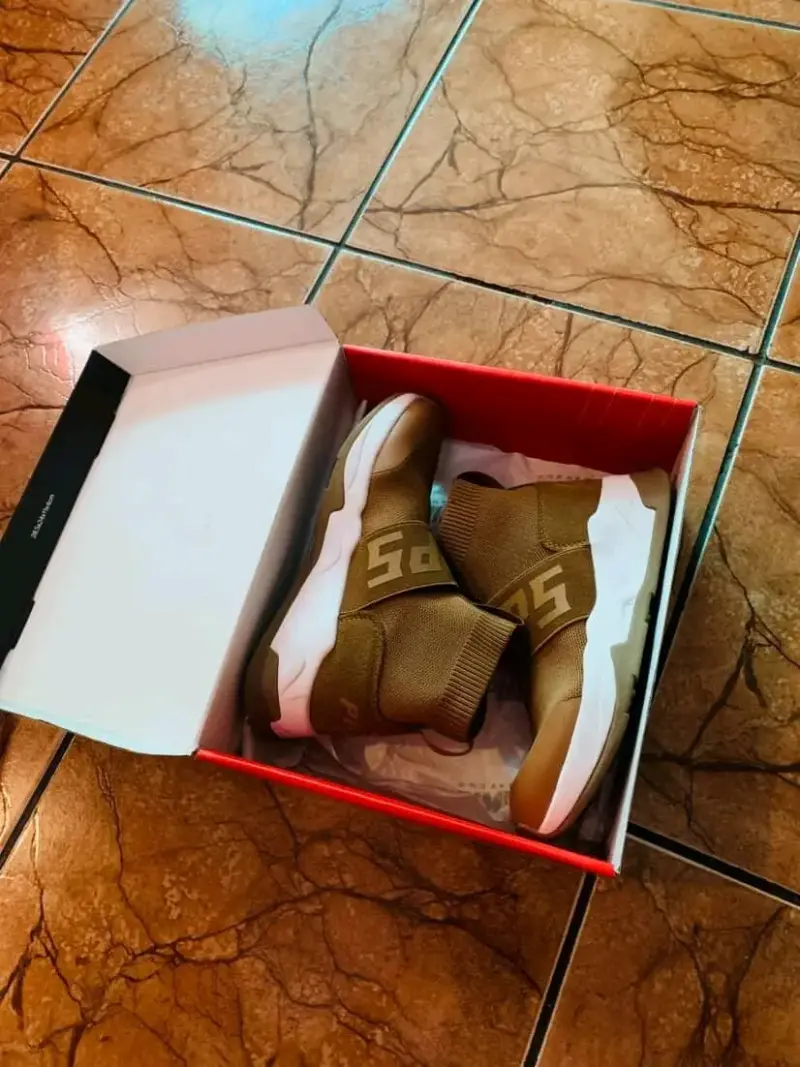 Zapatillas marrones para niño - 1