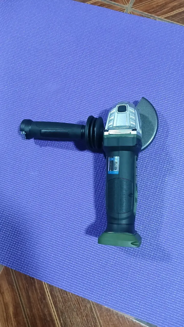 Mini esmeril angular inalámbrico Bauker 18V - 2