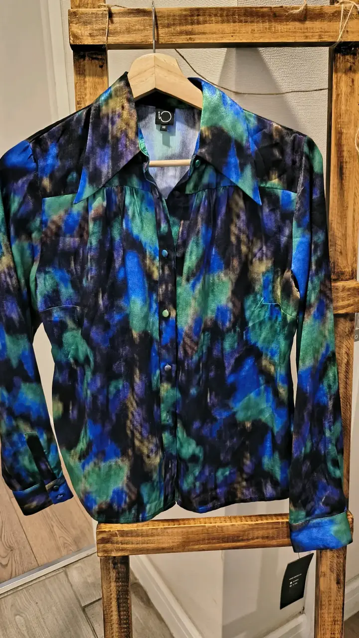 Blusa estampada multicolor IO Chile talla XS - 3